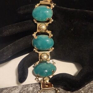 Vintage Gold Tone Green Oval Cabochon Link Statement Bracelet Retro 6 inch